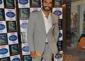 Ranveer Singh & Sonakshi Sinha Latest Photos photo 19