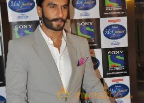 Ranveer Singh & Sonakshi Sinha Latest Photos photo 13