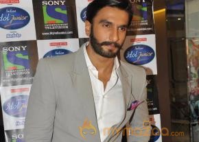 Ranveer Singh & Sonakshi Sinha Latest Photos photo 24