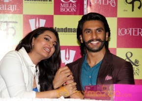 Ranveer & Sonakshi Launch Mills & Boon Novels  photo 19