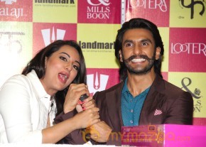 Ranveer & Sonakshi Launch Mills & Boon Novels  photo 14