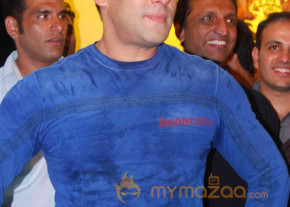 Salman at gold gym - Gallery  photo 21