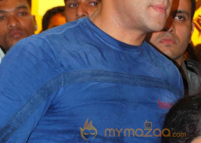 Salman at gold gym - Gallery  photo 15