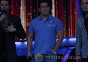Salman Khan At JDJ Season 6Show On  Promoting BIGG BOSS 7 photo 8