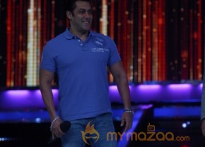Salman Khan At JDJ Season 6Show On  Promoting BIGG BOSS 7 photo 5
