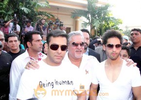 Salman Khan Launch Kingfisher Calendar photo 30
