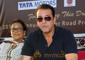 Sanjay Dutt Launch Mobile Mammography Unit  photo 17