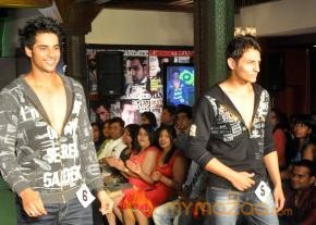 Sashaying Fashion Show Event  photo 38