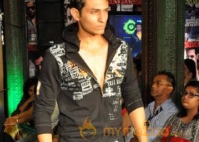 Sashaying Fashion Show Event  photo 51