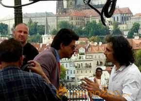 Shah Rukh Khan In Prague Shooting Photos photo 5