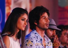 Shahid kapoor And Ileanadcruz At Phata Poster Release photo 5