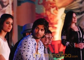 Shahid kapoor And Ileanadcruz At Phata Poster Release photo 7