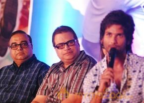 Shahid kapoor And Ileanadcruz At Phata Poster Release photo 18