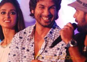 Shahid kapoor And Ileanadcruz At Phata Poster Release photo 8