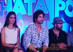 Shahid kapoor And Ileanadcruz At Phata Poster Release photo 13