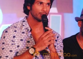 Shahid kapoor And Ileanadcruz At Phata Poster Release photo 19