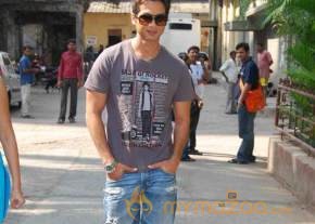 Shahid Kapoor At Filmistan Studio 