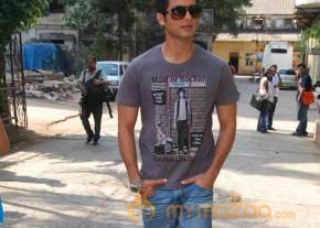 Shahid Kapoor At Filmistan Studio  photo 9