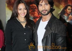 Shahid Kapoor At R Rajkumar Movie Promotion photo 14