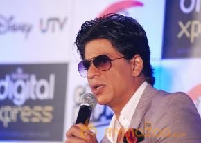 Shahrukh Khan Launches Chennai Express Mobile photo 12
