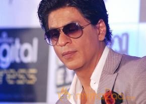 Shahrukh Khan Launches Chennai Express Mobile photo 54