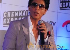 Shahrukh Khan Launches Chennai Express Mobile photo 31