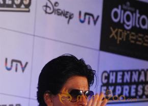 Shahrukh Khan Launches Chennai Express Mobile photo 14