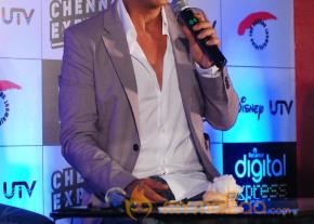 Shahrukh Khan Launches Chennai Express Mobile photo 50