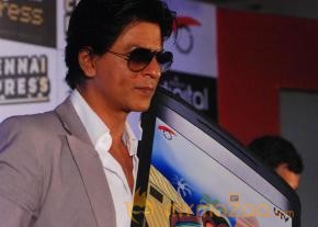 Shahrukh Khan Launches Chennai Express Mobile photo 33