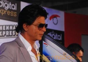 Shahrukh Khan Launches Chennai Express Mobile photo 26