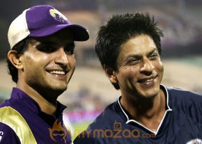 Shahrukh khan and family at IPL photo 6