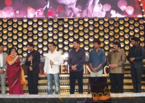 Sharuk Khan at 8th Vijay Awards Photos photo 2