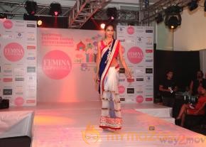 Shibani Dandekar- Ali Fazal At Femina Carnival 2013  photo 4