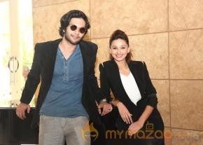 Shibani Dandekar- Ali Fazal At Femina Carnival 2013  photo 5