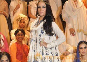 Shraddha Ramp Walk For Jabong PP Collection photo 6