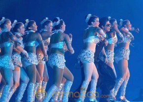 Shriya &amp; SRK Performing At IPL Opening Ceremony