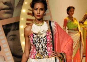 Silhouettes 2013 Bollywood Bytes Event  photo 11