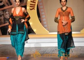 Silhouettes 2013 Bollywood Bytes Event  photo 58