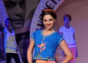 Silhouettes 2013 Bollywood Bytes Event  photo 70