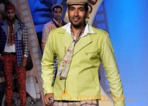Silhouettes 2013 Bollywood Bytes Event  photo 36