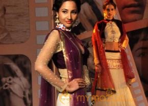 Silhouettes 2013 Bollywood Bytes Event  photo 66