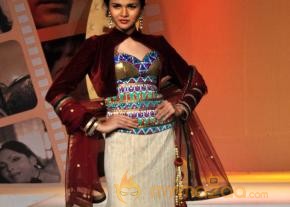 Silhouettes 2013 Bollywood Bytes Event  photo 68