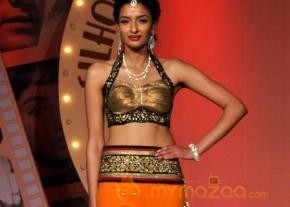 Silhouettes 2013 Bollywood Bytes Event  photo 41