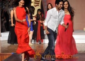 Silhouettes 2013 Bollywood Bytes Event  photo 64
