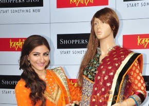 Soha Launch Shoppers Stop's Salwaar Kameez & Kurti Fest  photo 13