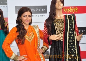 Soha Launch Shoppers Stop's Salwaar Kameez & Kurti Fest  photo 25
