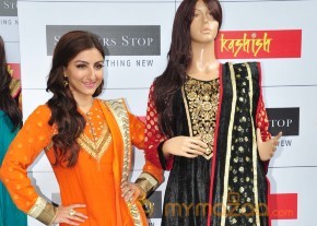 Soha Launch Shoppers Stop's Salwaar Kameez & Kurti Fest  photo 11