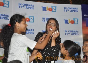 Sonakshi  At RIO 2 Special Screening  photo 24