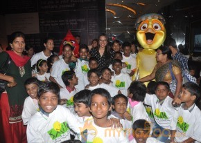 Sonakshi  At RIO 2 Special Screening  photo 11