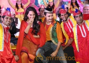Sonakshi At Tayyab Ali Pyaar Song Launch Gallery photo 14